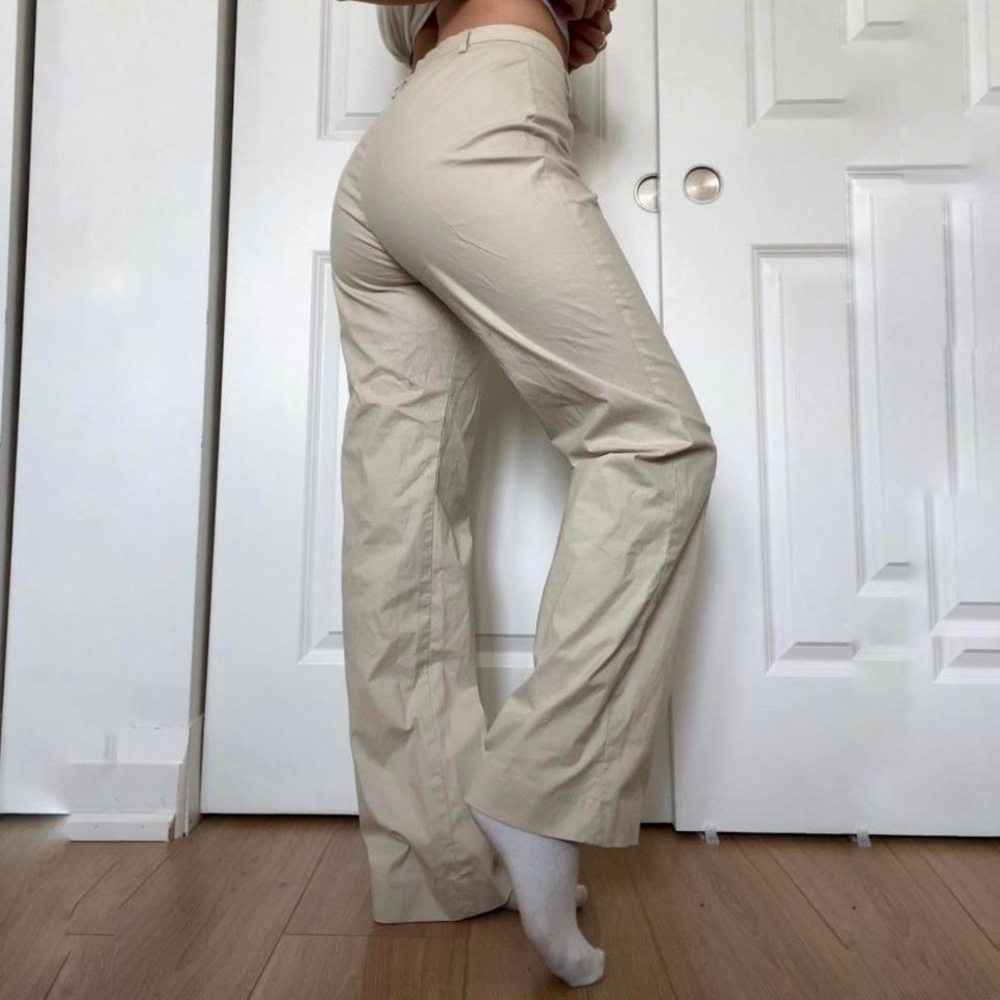 Cream mid rise gap pants